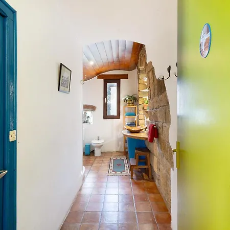 Cal Malla Petit Artes (Bages)